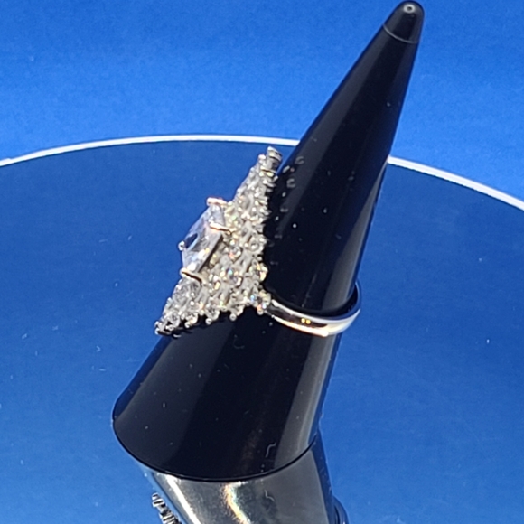NWT Lustro Stella White Cubic Zirconia Ring in Platinum over Sterling Silver - Picture 8 of 12